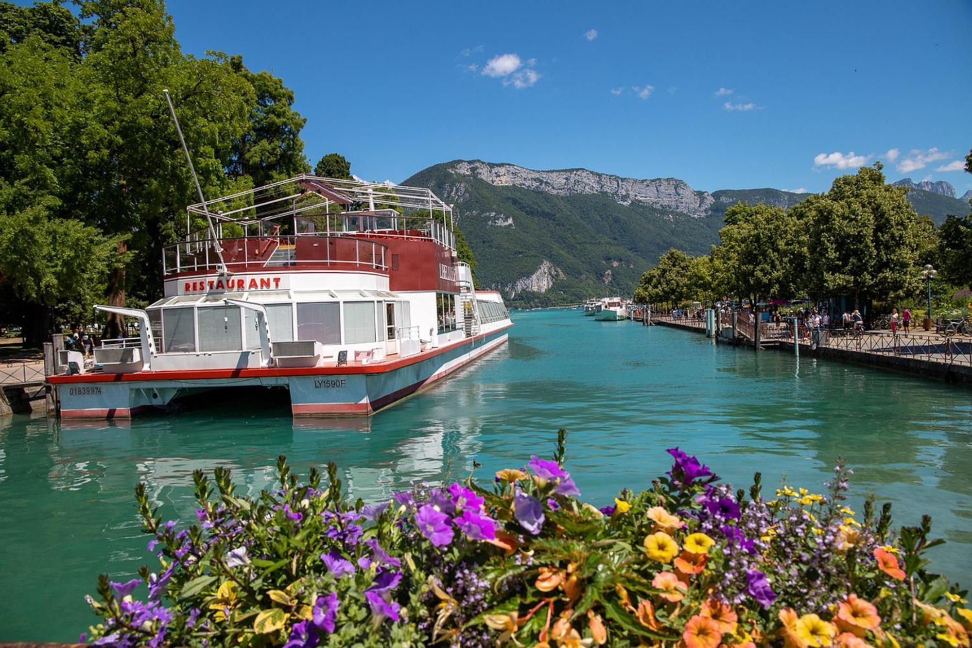 Le Bleu Du Lac 3 Etoiles - Secteur Recherche, Calme & Familiale, A 300M Du Lac & De La Vieille Ville, Garage Prive Аннесі Екстер'єр фото